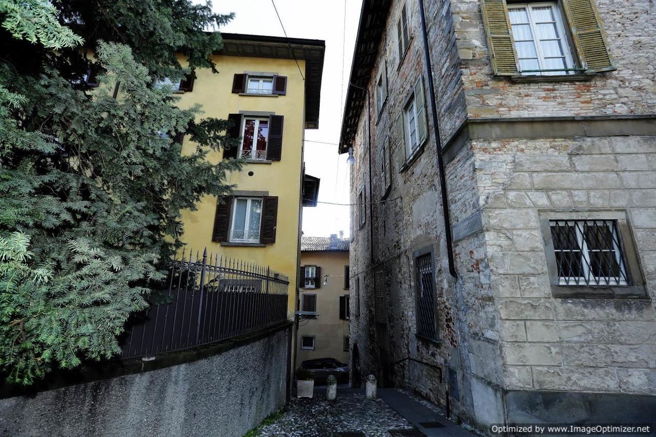 Hotel A Due Passi Bergamo Esterno foto