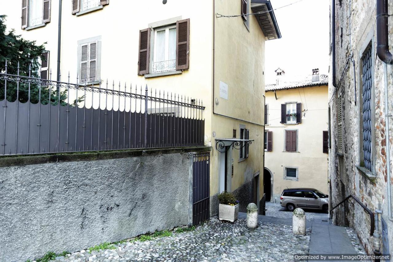 Hotel A Due Passi Bergamo Esterno foto